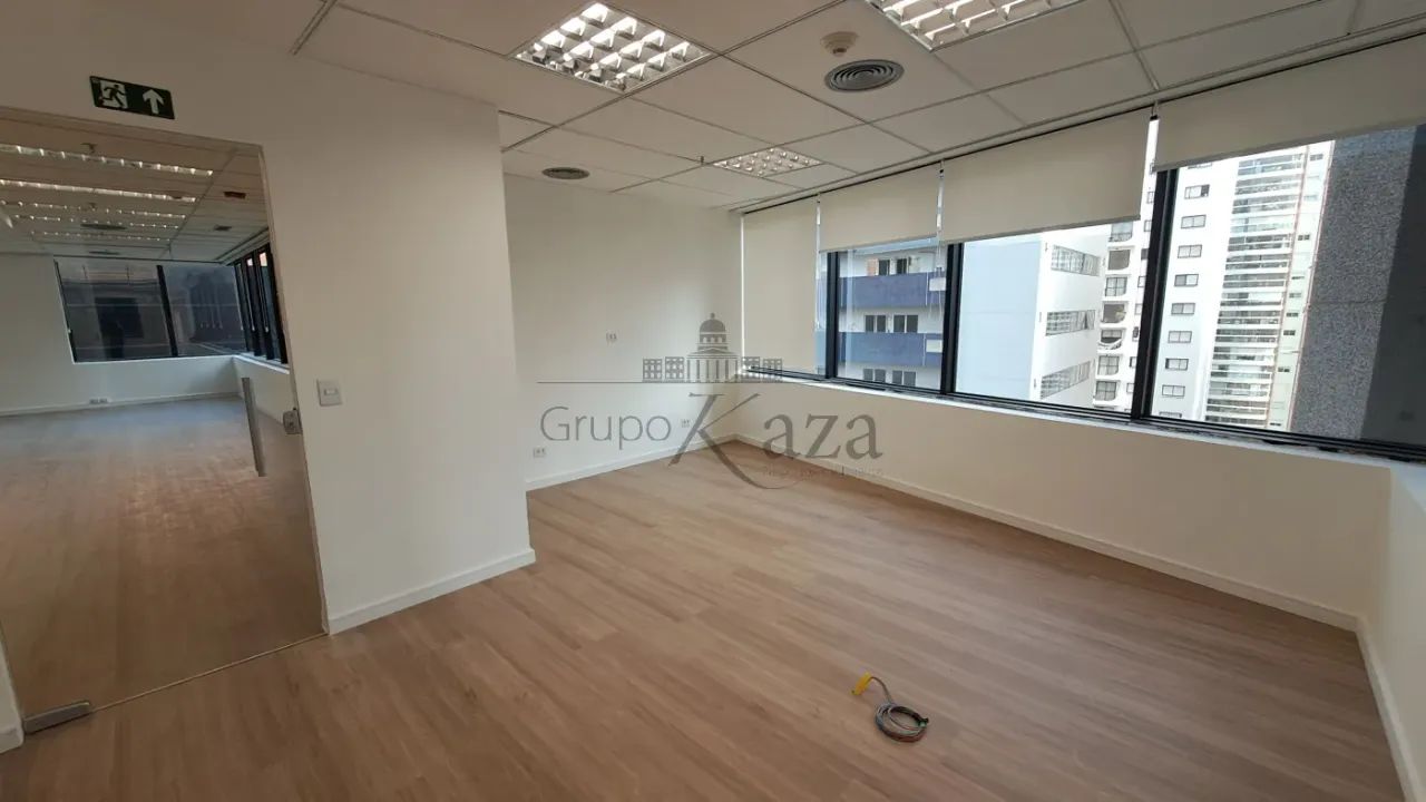Conjunto Comercial Mobiliado - Vila Olímpia - 367m². - Foto 3