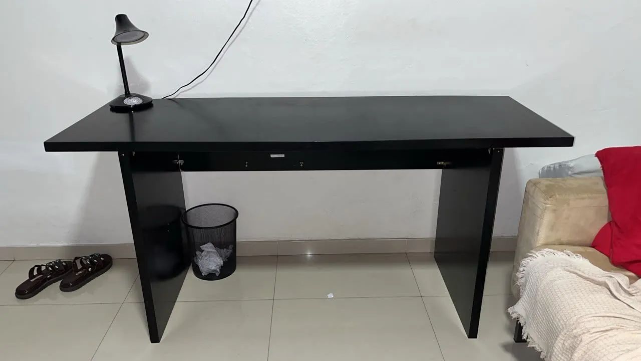 Mesa escrivaninha 