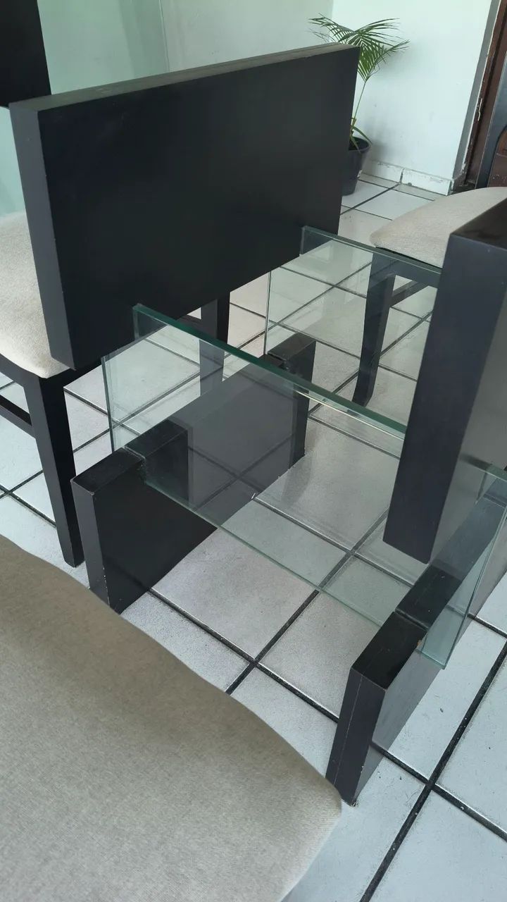 Mesa de Jantar + Quatro Cadeiras - Foto 3