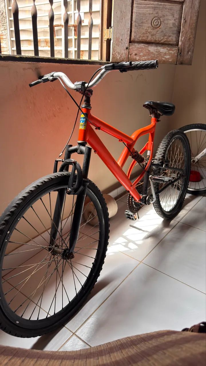 Bike semi nova disponível 