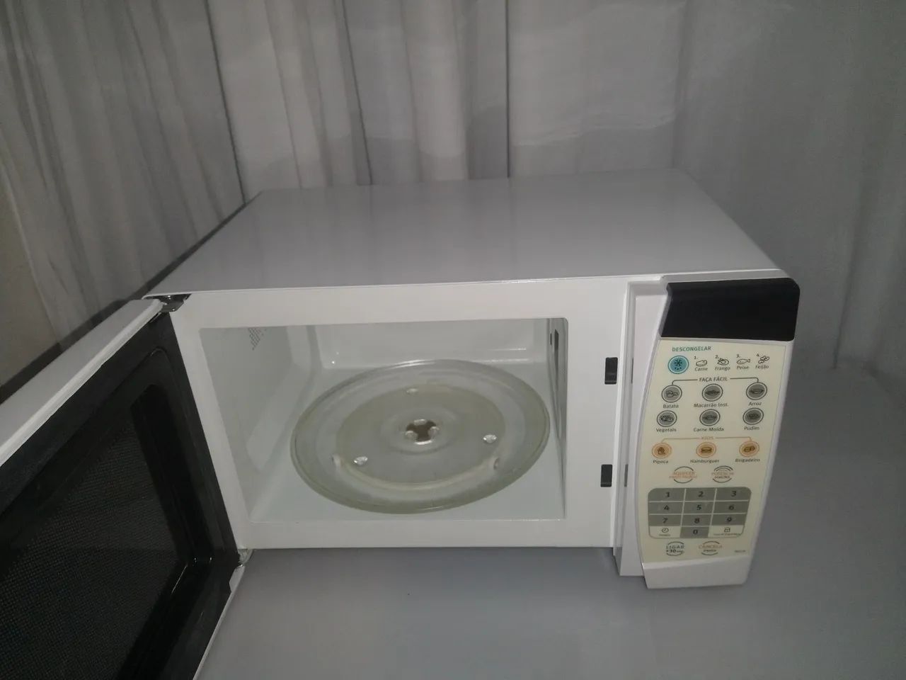 Forno microondas Eletrolux 18 litros  - Foto 2