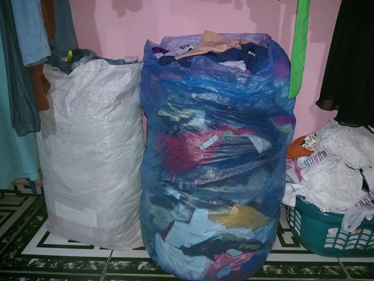 Roupas d primeira pra bazer - Foto 3