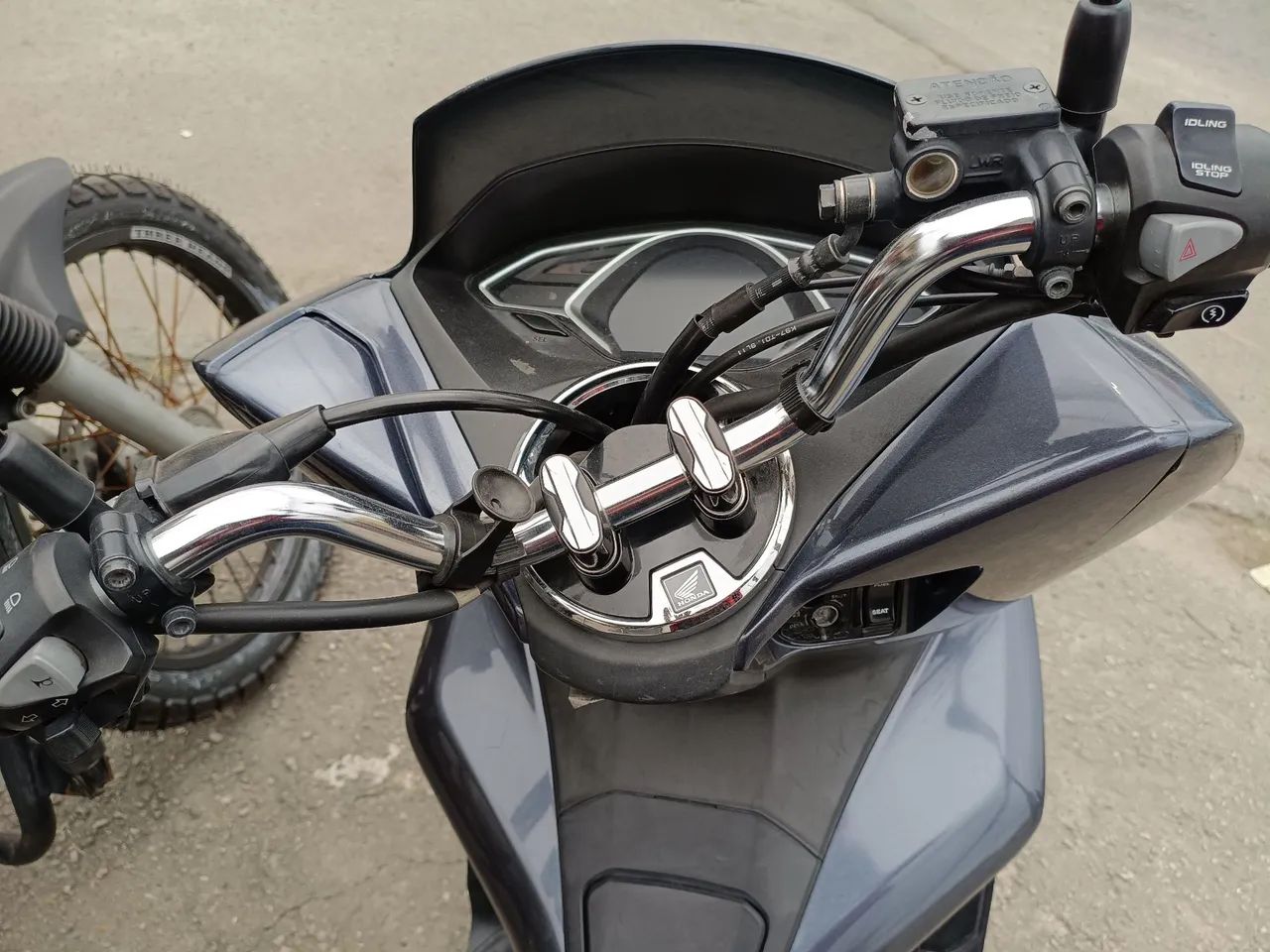 Vendo ou troco pcx - Foto 4