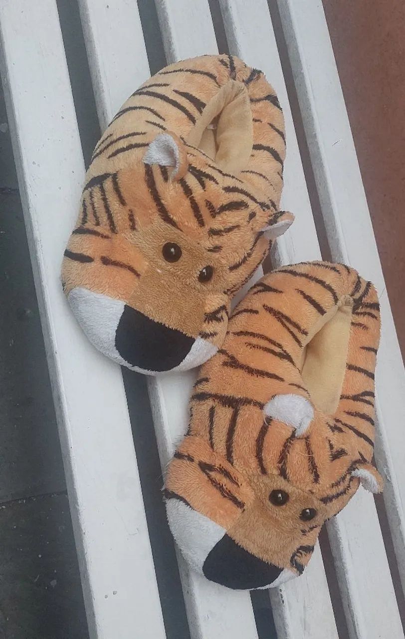 Pantufa Tigrinho - Calça 35 à 37 (25cm) - Foto 2