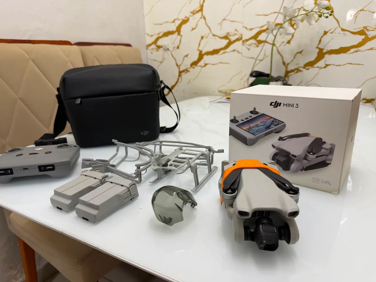 Drone DJI mini 3 duas bateria plus  - Foto 4