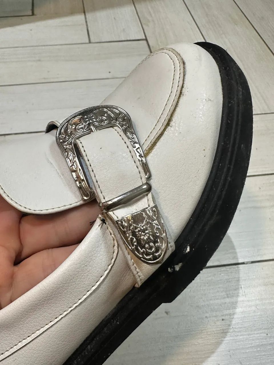 mocassim branco com fivela tam 36 - Foto 4