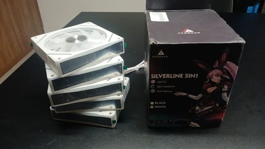 Kit 5 fans Acegeek Silverline Branco ARGB 60 CFM , nova lacrada na caixa.