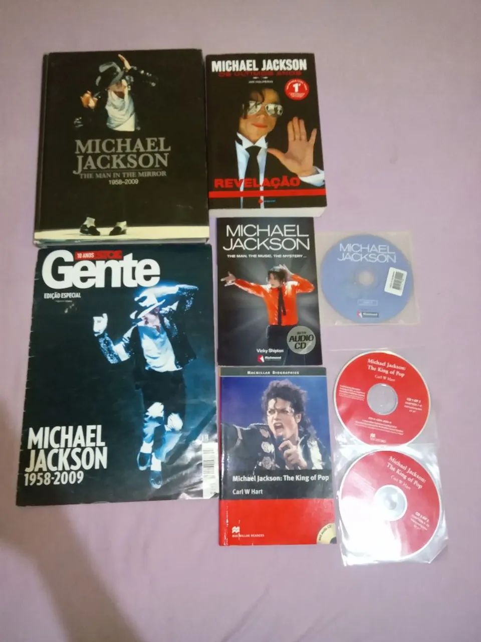 Vendo coleção do Michael Jackson - CDs, DVDs etc - Ceilândia Sul