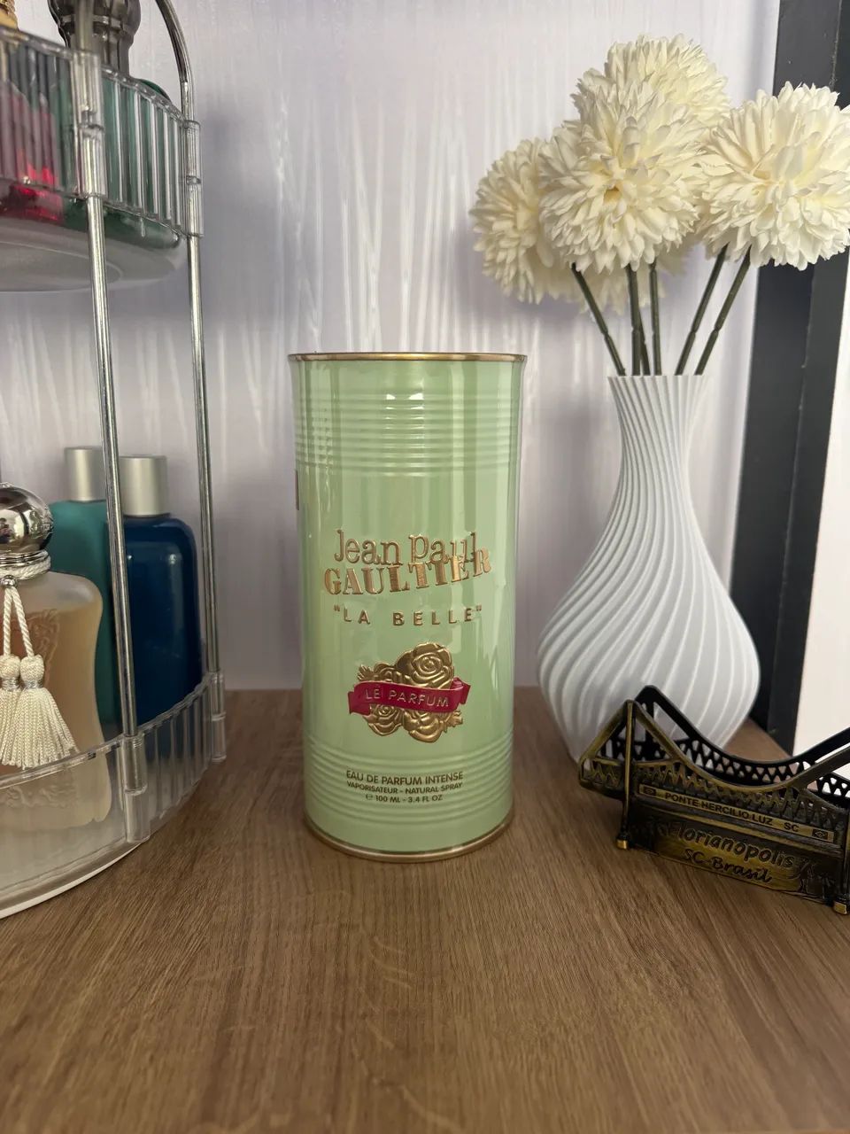 La Belle Le Parfum 100ml - Lacrado  - Foto 2