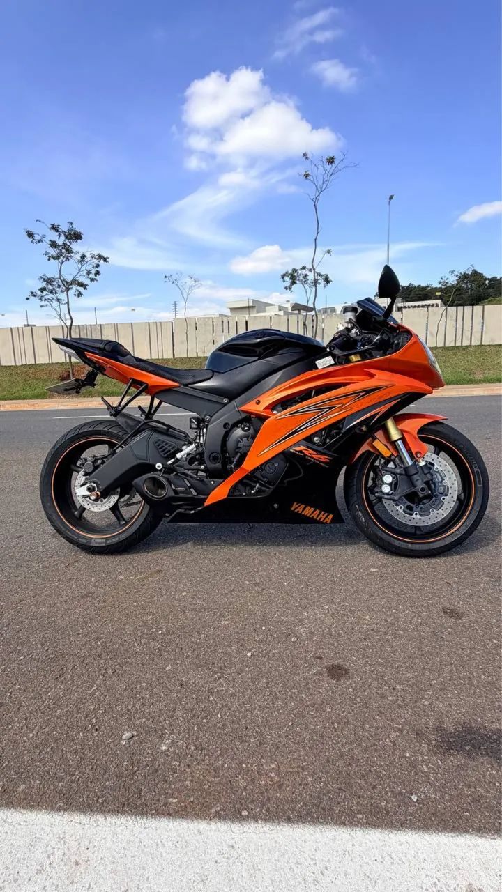 Yamaha R6 - Foto 2