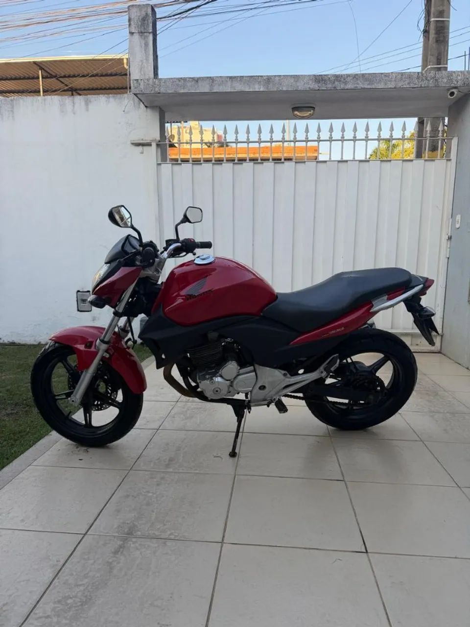 CB300R ANO/MODELO: 2011/2011 - Foto 3