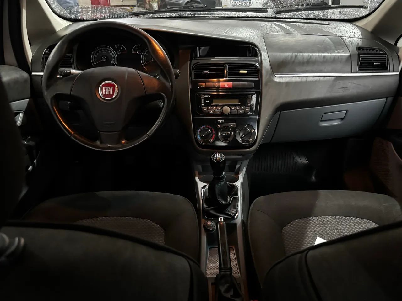 Fiat Linea Essence 1.8 Flex 16V 4P 2014 - Foto 3