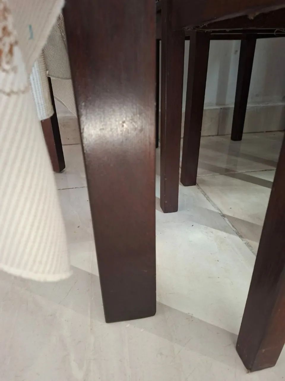 Mesa De Madeira 4 Cadeiras - Foto 3