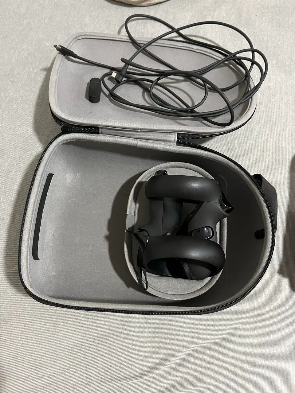 Occolus quest + case  