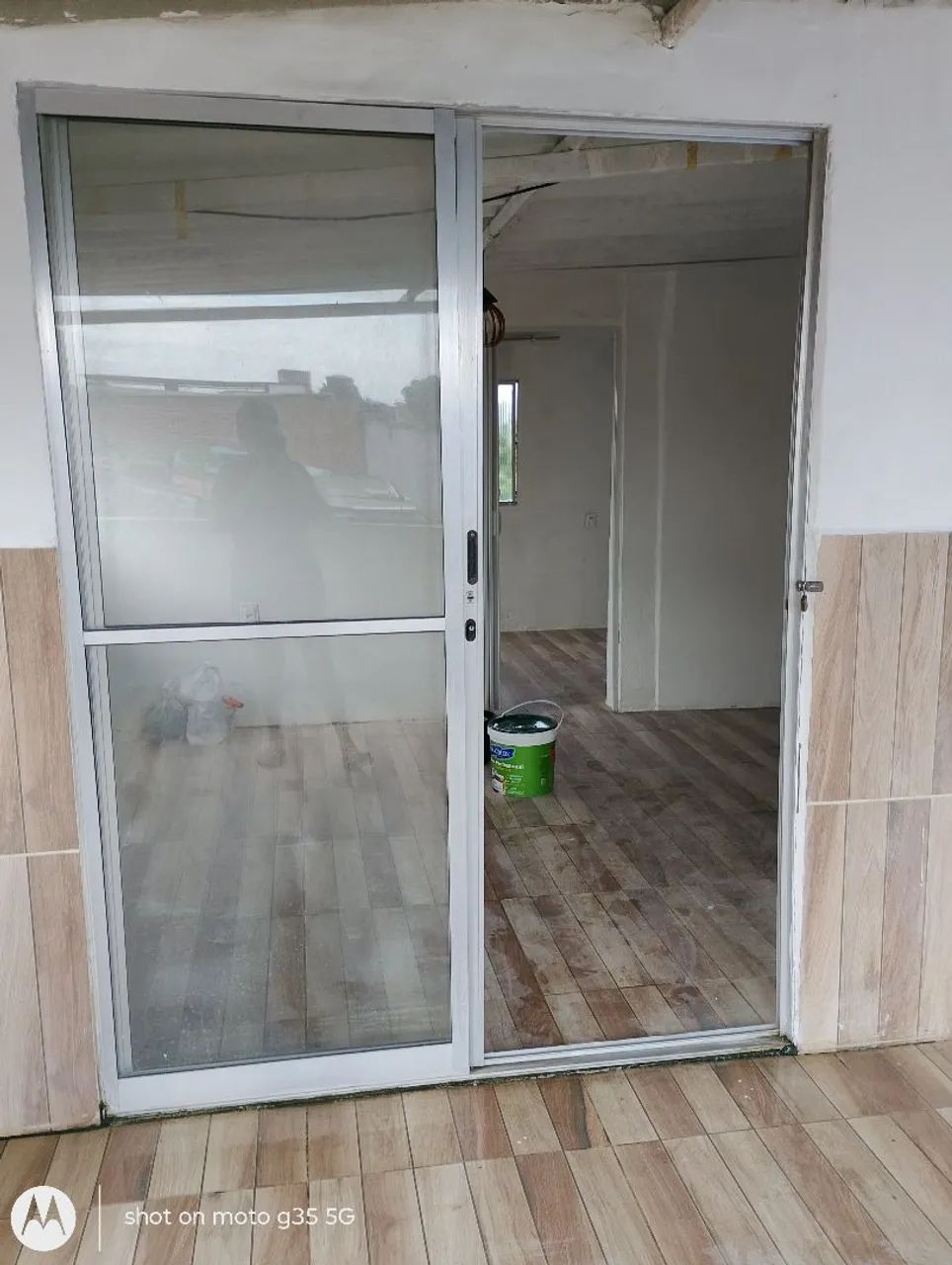 Alugo  1 kitnet e 1 casa em areias