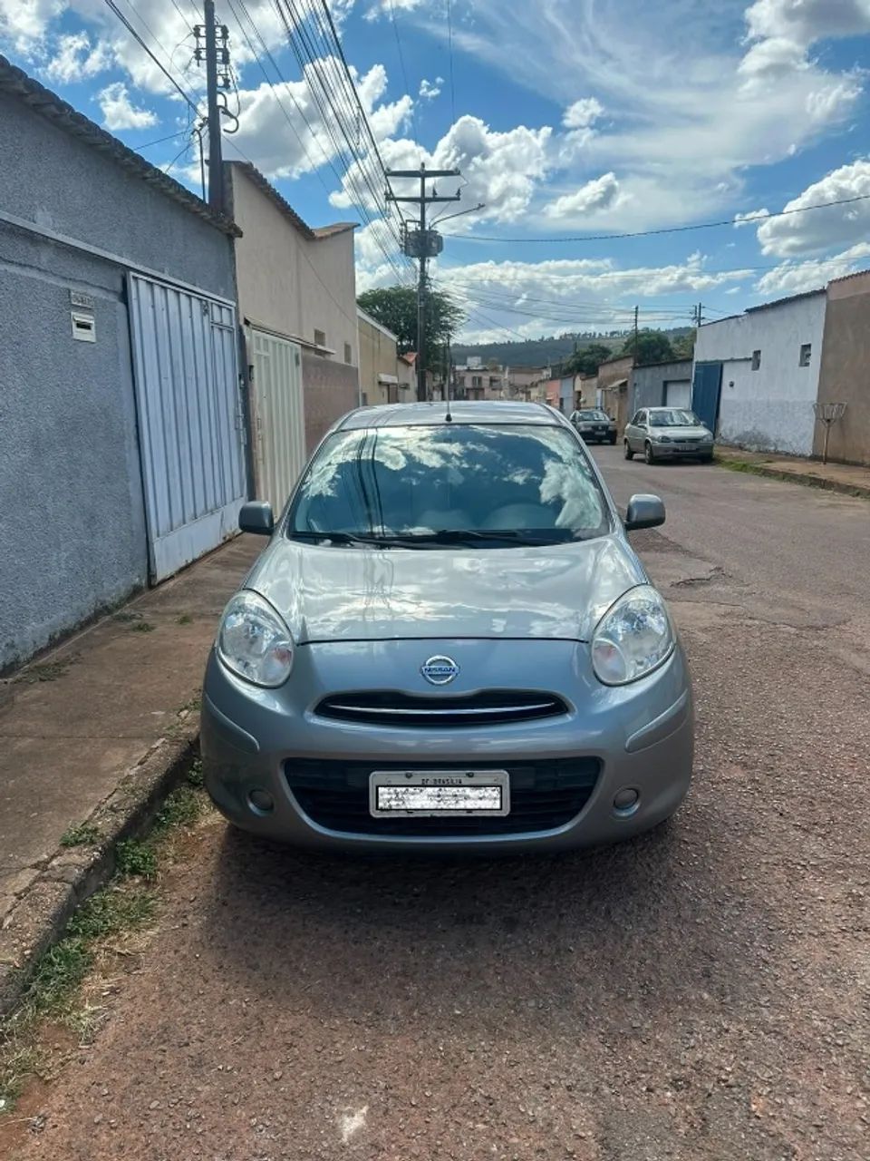 Nissan March 2013