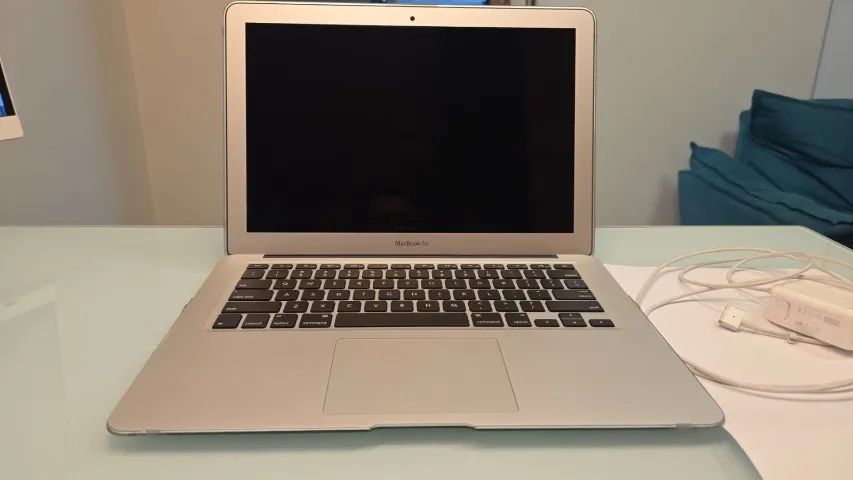 Macbook Air 2017 i5 8Gb SSD 128Gb - Notebooks - Centro