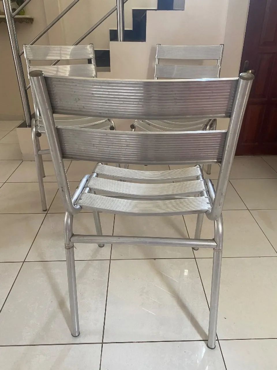 3 cadeiras de aluminio área externa - Foto 4