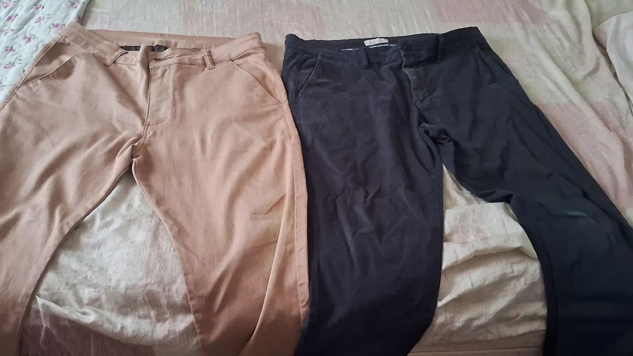  Muitas roupas femininas  - Foto 3