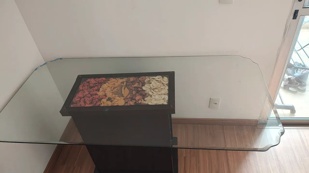 MESA 6 LUGARES DE VIDRO NOVA 