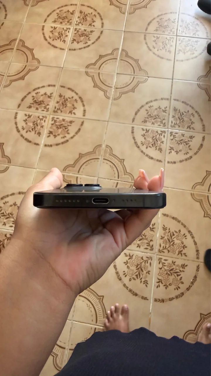 Iphone 16 Pro Max  - Foto 5
