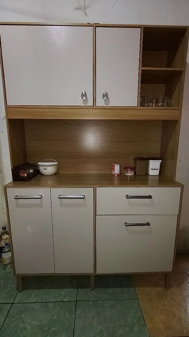 Armário 350 $