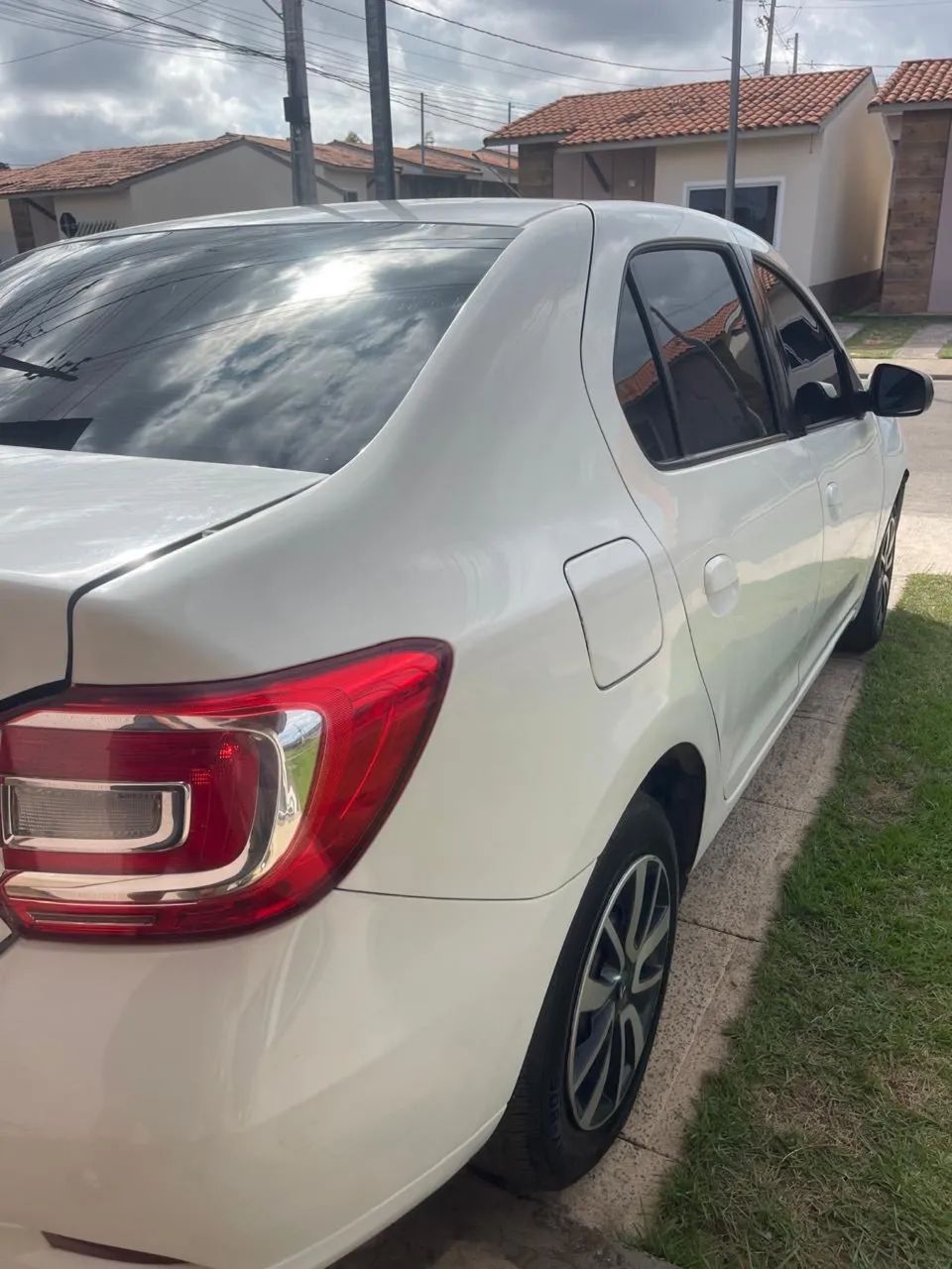 Renault Logan Expression Flex 1.0 12V 4P 2018 - Foto 4