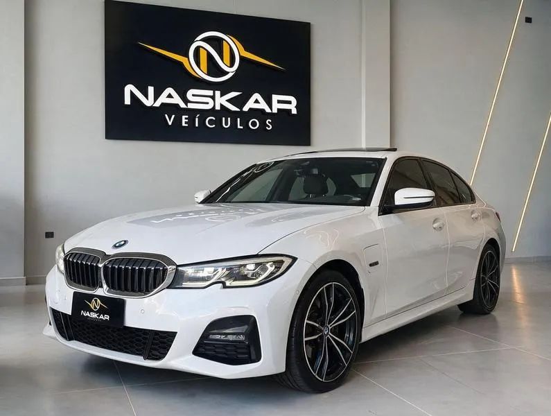 BMW 330E M Sport 2.0 Turbo Híbrido AU 2022