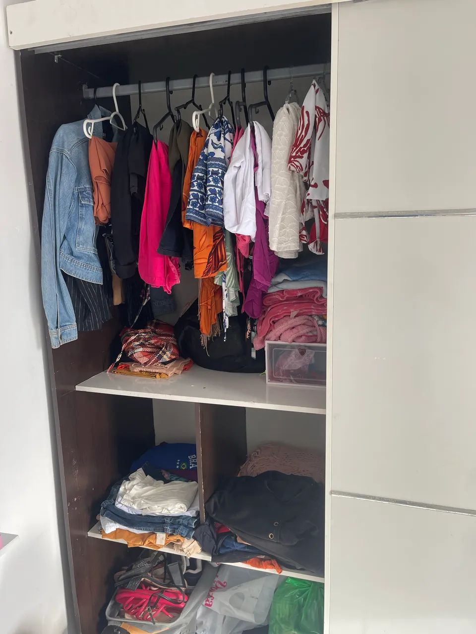 Guarda roupa de corre solteirão  - Foto 5