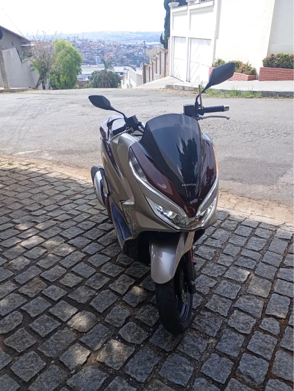 Honda pcx dlx com abs 2022  - Foto 3