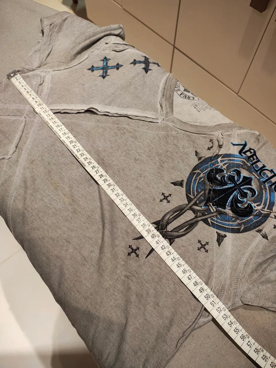 Camiseta Affliction autêntica USA - Foto 4