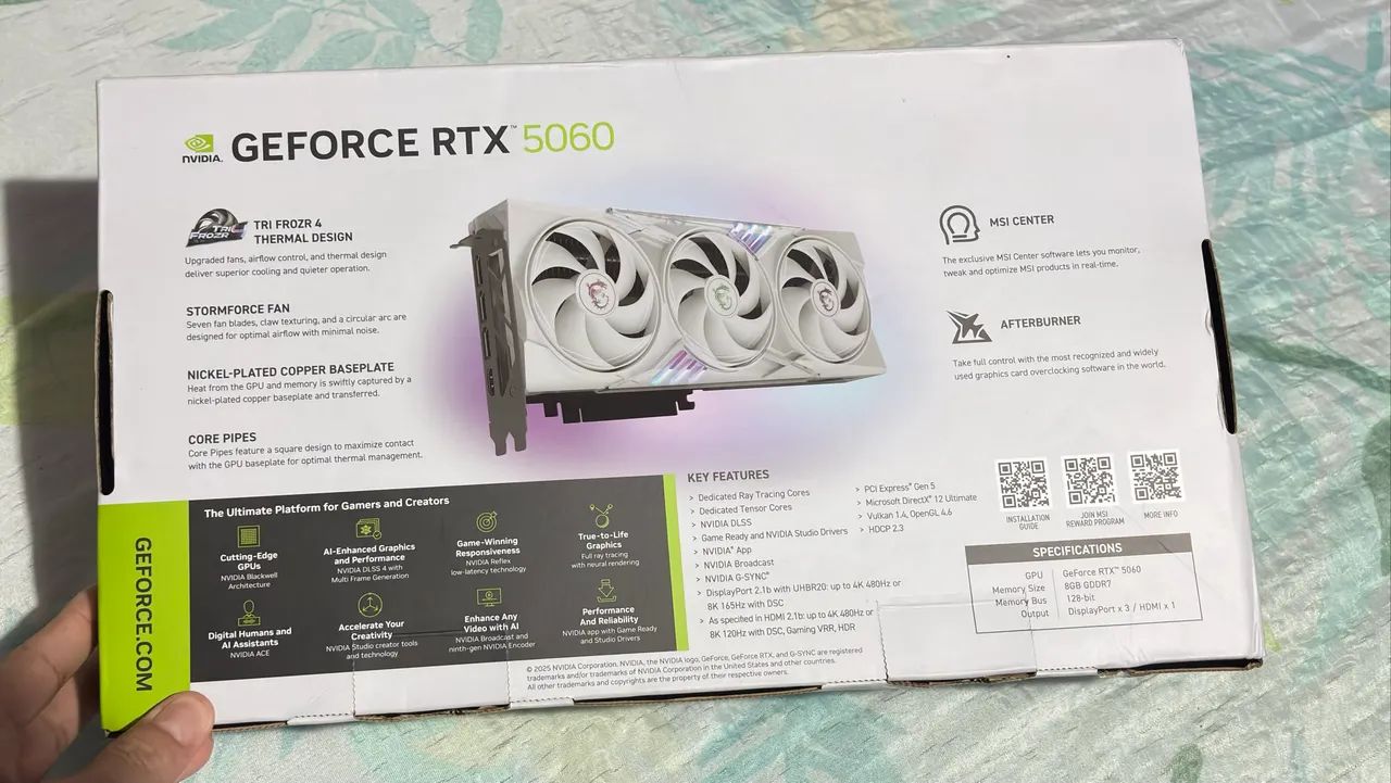 Rtx 5060 8G Msi Gaming Trio White  - Foto 2
