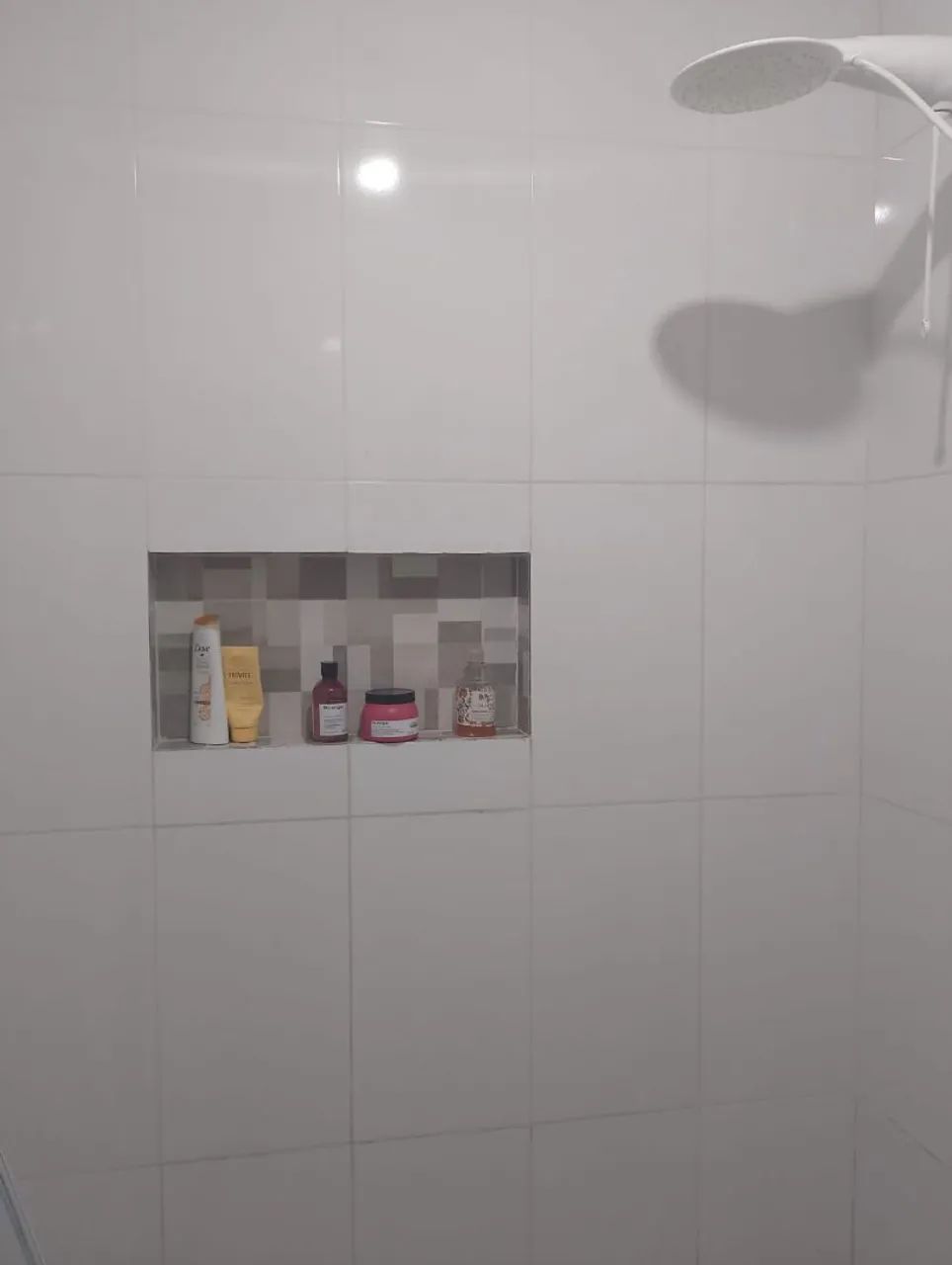Alugo casa (Não é individual) - Foto 2