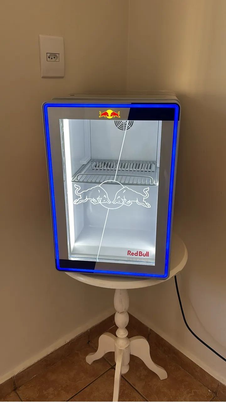 FRIGOBAR RED BULL