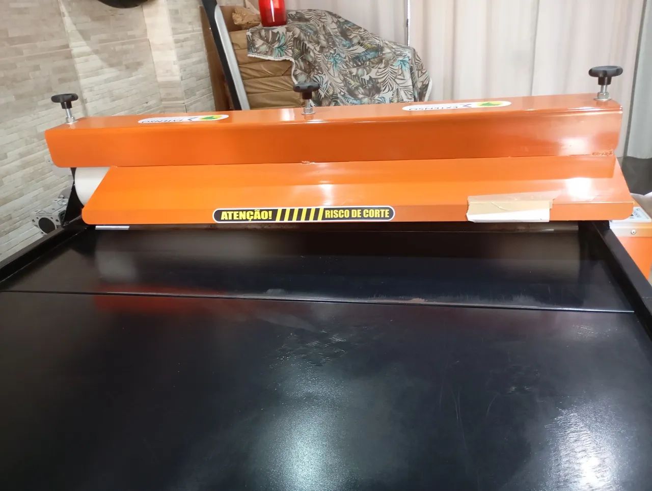 Máquina de corte e vinco automática1,20 MTS de boca, mais facas. - Foto 4