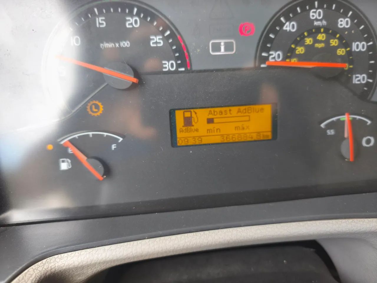 Volvo vm 270 bi truck tanque - Foto 12