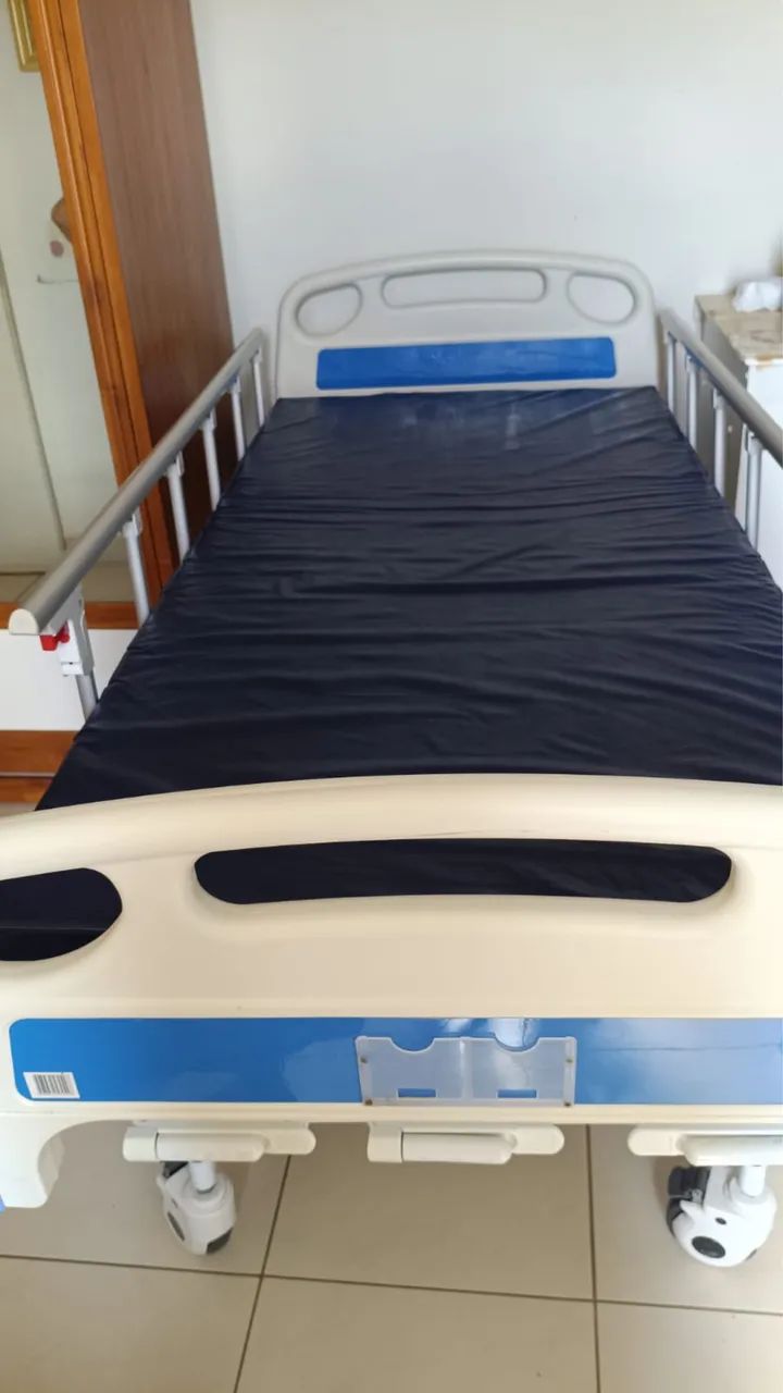 Cama Hospilar com 3 movimentos - Seminova - Foto 4