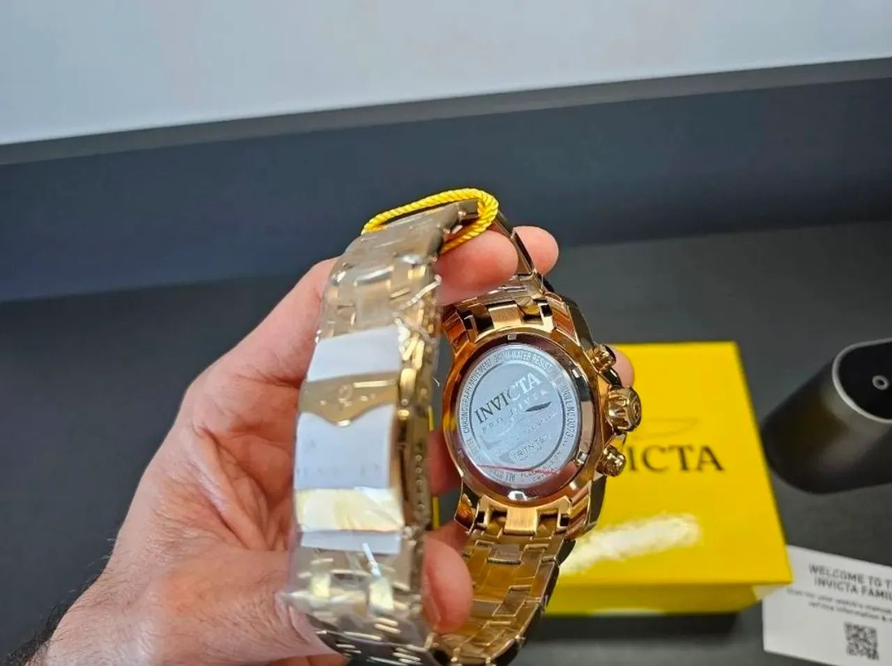 Relógio Invicta Pro Diver 0073 banhado a ouro 18k  - Foto 3