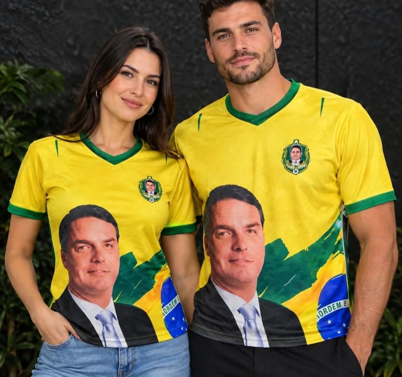Camisas de Flávio Bolsonaro 