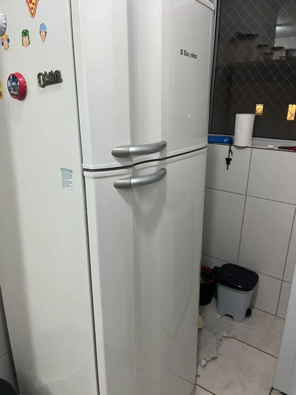 Geladeira Eletrolux Air Flow System DC48 com defeito - Foto 2