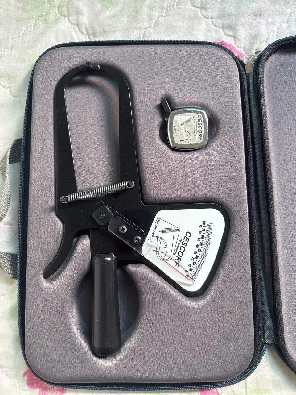 adipometro cescorf