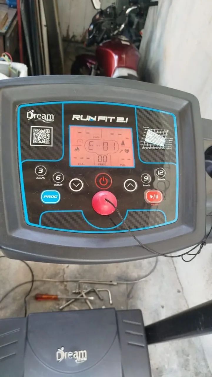 Esteira Elétrica 220v. Está com defeito! - Foto 3