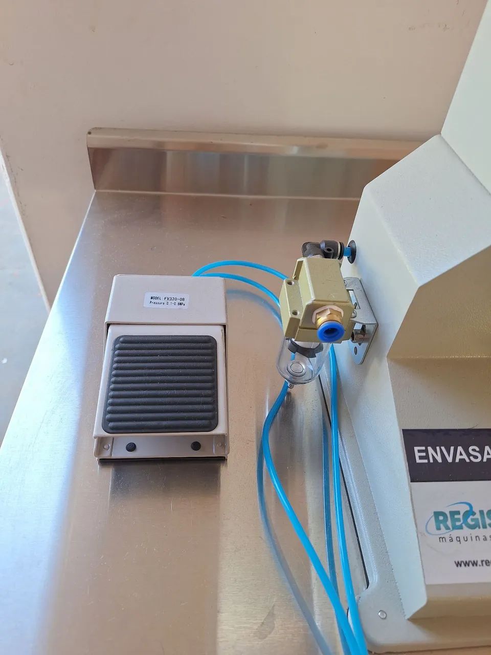Envasadora pneumática líquidos e pastosos 10kg - Foto 2