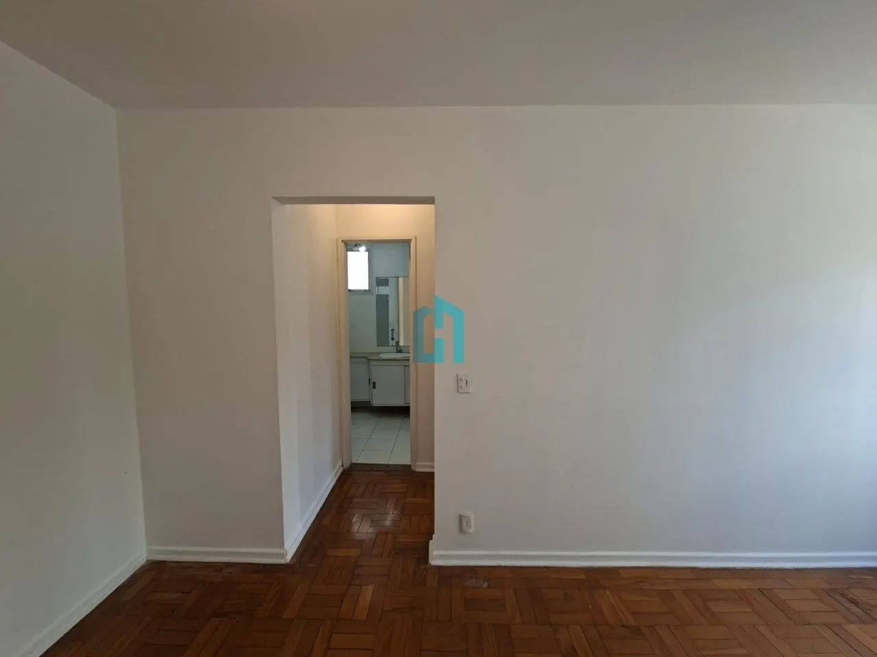 Apartamento no Edifício Porangaba em Moema - Foto 2