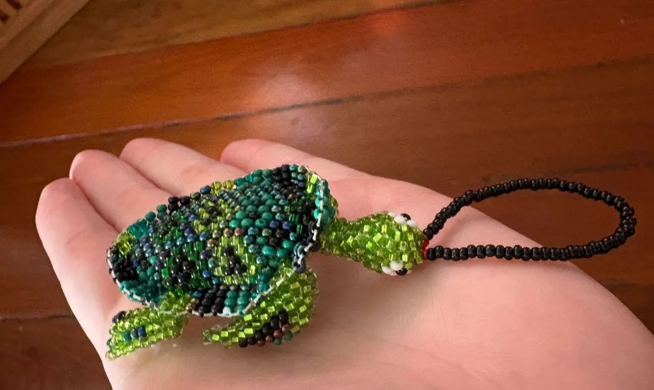 Chaveiro miçangas tartaruga 