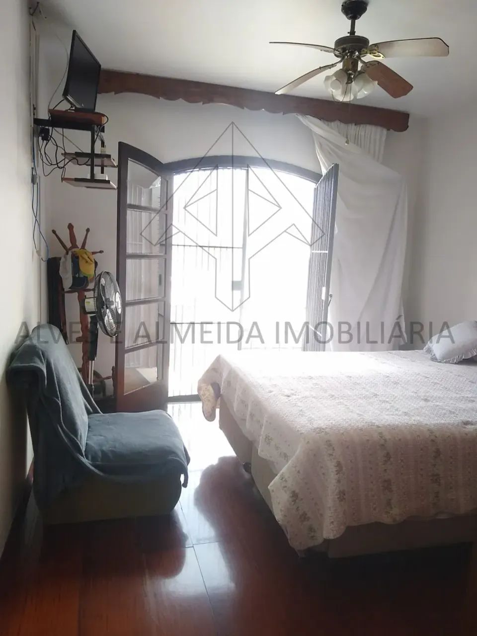 Sobrado com 3 dormitórios para alugar em Vila Anhanguera