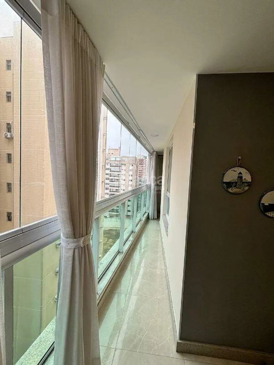 EXCELENTE 2 QUARTOS, MOBILIADO, PRAIA DE ITAPUÃ, VILA VELHA. - Foto 2