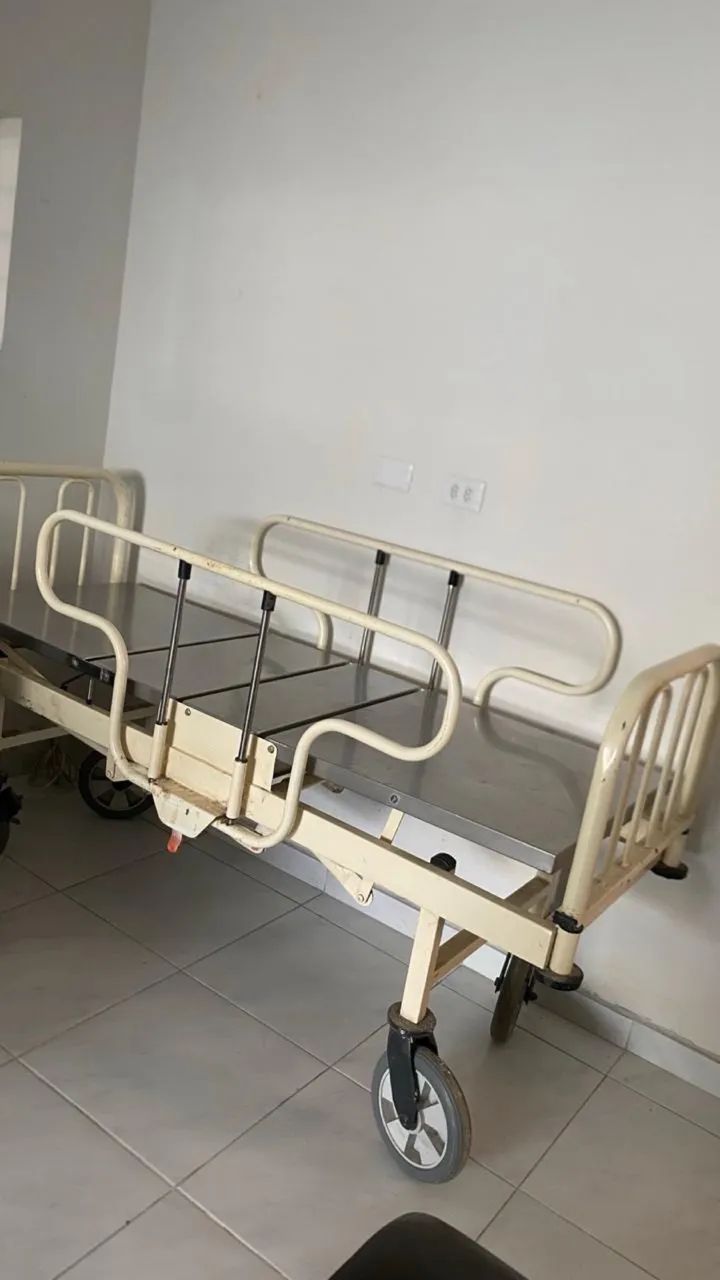 Cama hospitalar + colchão pneumático 