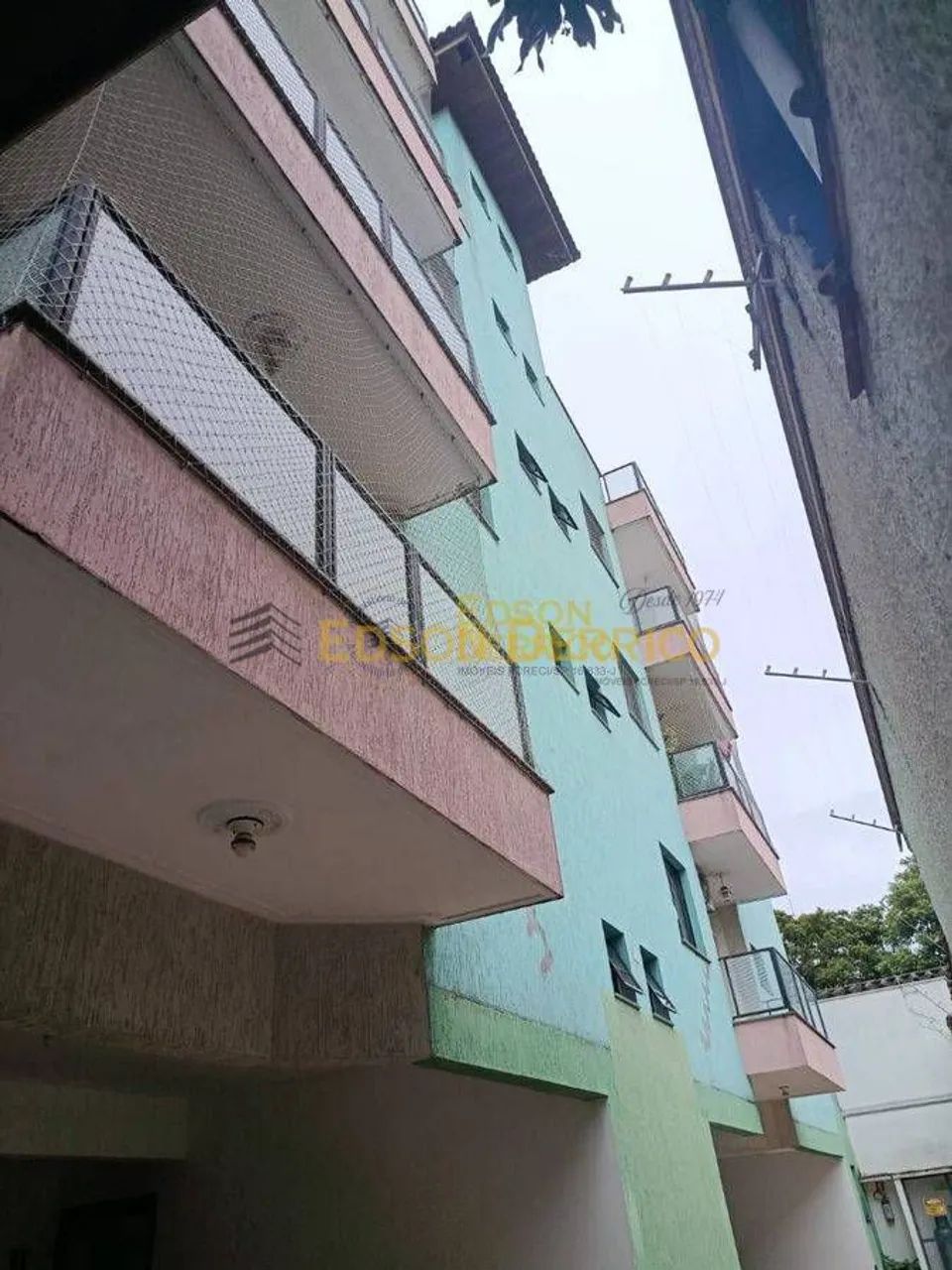 Apartamento com 2 Quartos, São Benedito - Pindamonhangaba