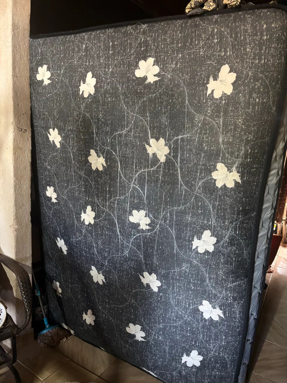 VENDE-SE CAMA BOX DE CASAL?